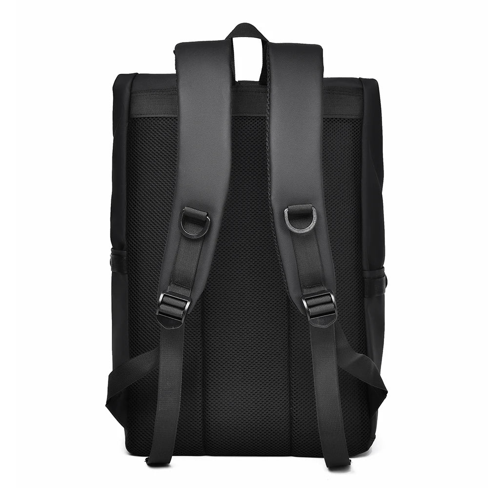 Zaino nero per laptop impermeabile